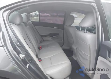 2011 Honda Accord 2.4 Lx-P z USA, uszkodzony, nr VIN 1HGCP2F44BA084885